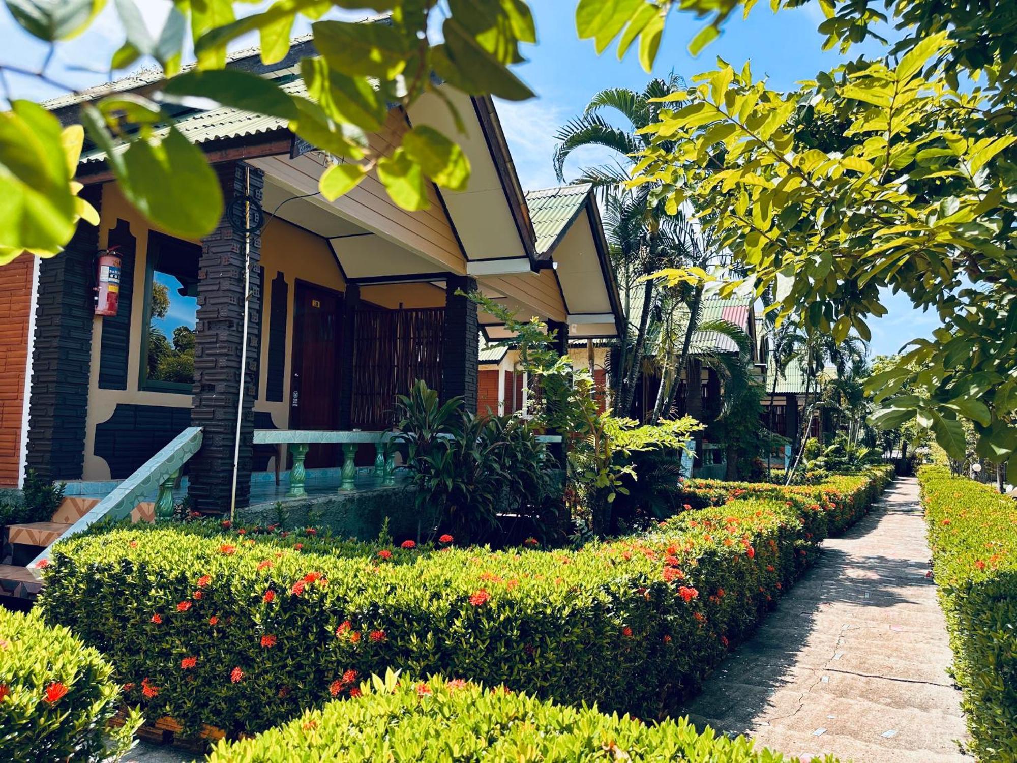 Lanta Queen Resort Koh Lanta Exterior photo